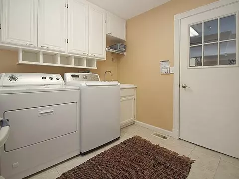 5884 Bellwether Dr, Saline, MI 48176 photo 21