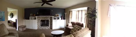 2187 Four Meadows Dr, Temperance, MI 48182 photo 8
