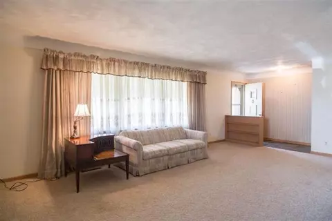 12877 Matthews St, Carleton, MI 48117 photo 3
