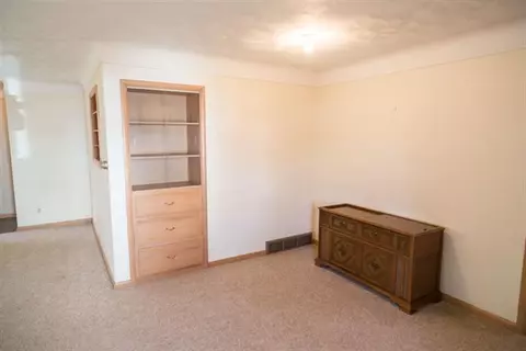 12877 Matthews St, Carleton, MI 48117 photo 5
