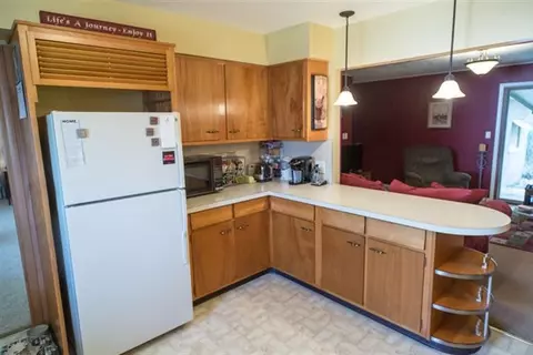 12877 Matthews St, Carleton, MI 48117 photo 9