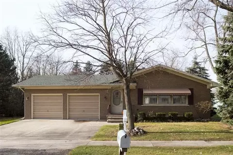 12877 Matthews St, Carleton, MI 48117 photo 1
