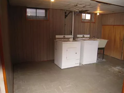 910 Drexel St, Dearborn, MI 48128 photo 23