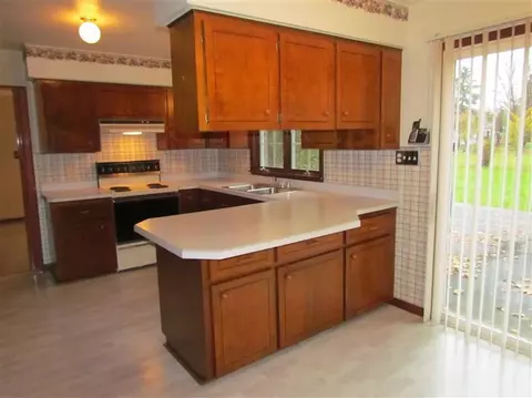 11940 Burns Rd, Carleton, MI 48117 photo 5