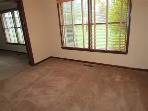 11940 Burns Rd, Carleton, MI 48117 photo 7