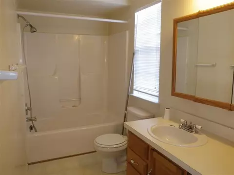 3988 E Hunters Cir, Canton, MI 48188 photo 13