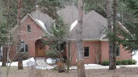 7175 Sanctuary Dr, Jackson, MI 49201 photo 2