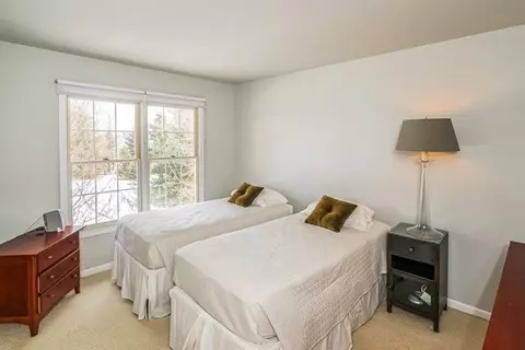 4422 Chris Ln, Ann Arbor, MI 48103 photo 19