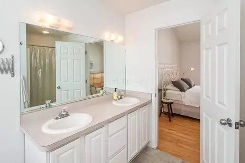 4422 Chris Ln, Ann Arbor, MI 48103 photo 17