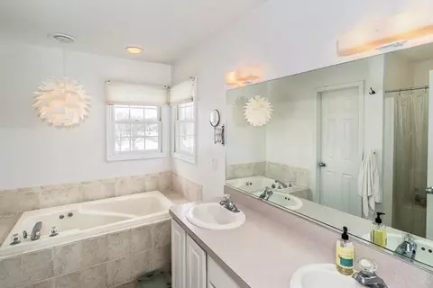 4422 Chris Ln, Ann Arbor, MI 48103 photo 16