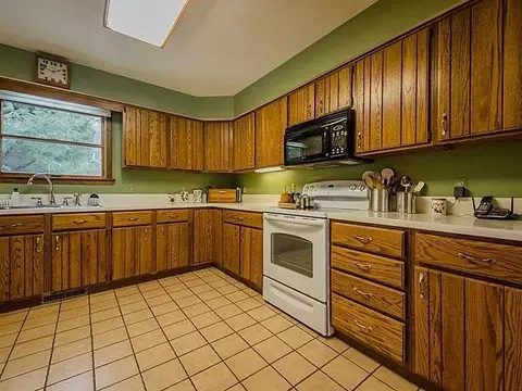 2265 Textile Rd, Saline, MI 48176 photo 17