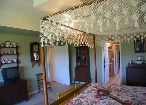 7517 N Pinefield Dr, Dexter, MI 48130 photo 32