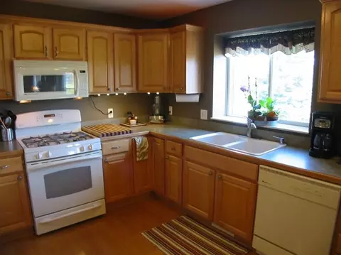 7517 N Pinefield Dr, Dexter, MI 48130 photo 13