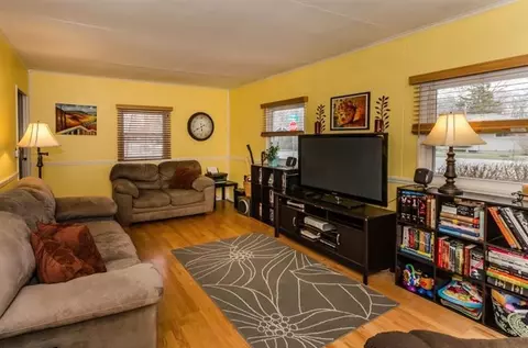 871 N Maple Rd, Ann Arbor, MI 48103 photo 3