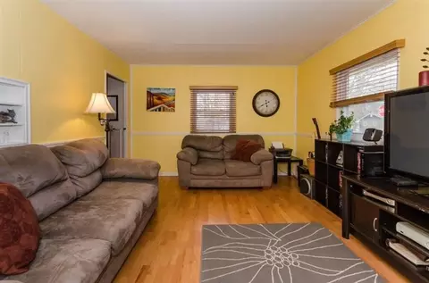 871 N Maple Rd, Ann Arbor, MI 48103 photo 4