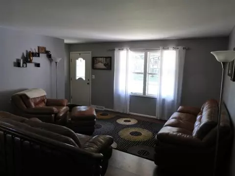 3856 Deerfield, Jackson, MI 49203 photo 3