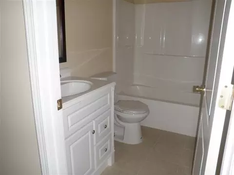 7640 El Cajon, Jackson, MI 49201 photo 9