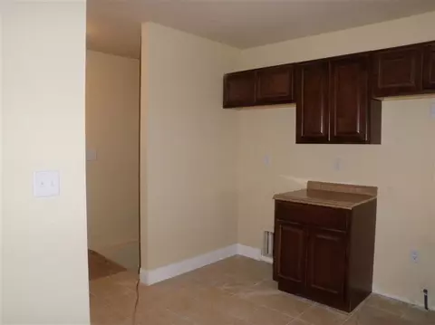 7640 El Cajon, Jackson, MI 49201 photo 4