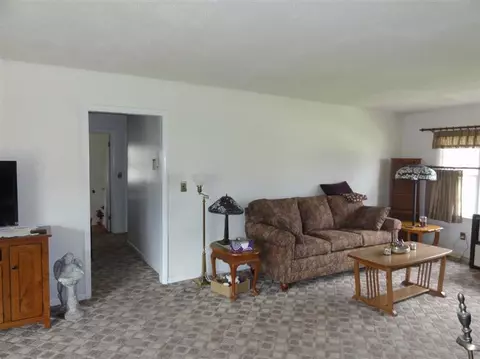 318 E Henry St, Saline, MI 48176 photo 7