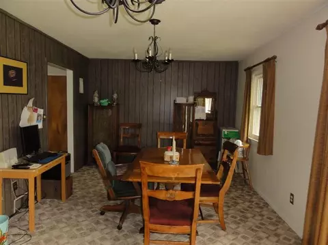 318 E Henry St, Saline, MI 48176 photo 8