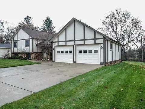 360 Willis Rd, Saline, MI 48176 photo 2