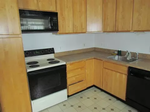 25735 Code Rd, Southfield, MI 48033 photo 3