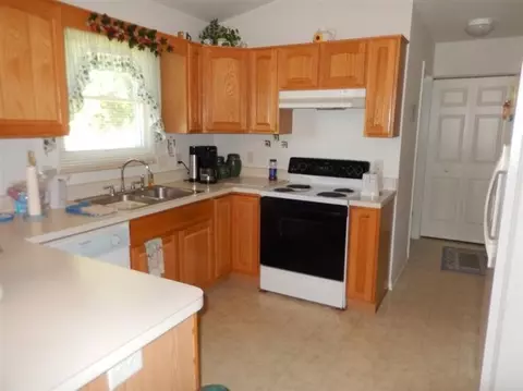 3172 Cobblestone Rdg, Tecumseh, MI 49286 photo 4