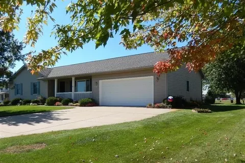 3172 Cobblestone Rdg, Tecumseh, MI 49286 photo 2