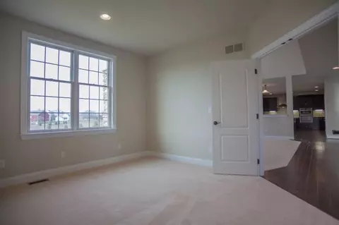 2060 Hackamore Dr, Ann Arbor, MI 48103 photo 17