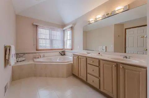 7089 Warner Rd, Saline, MI 48176 photo 29