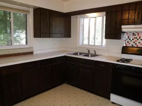 206 Comstock, Jackson, MI 49203 photo 10