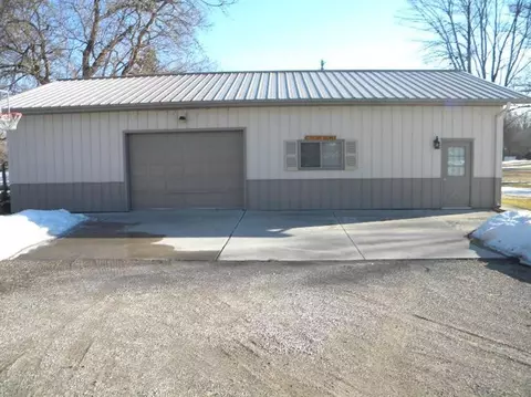 9380 Crabb Rd, Temperance, MI 48182 photo 4