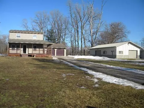 9380 Crabb Rd, Temperance, MI 48182 photo 3
