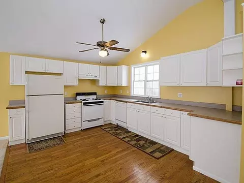 9358 Eagle Hill Dr, Clarkston, MI 48346 photo 9