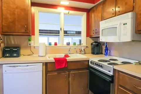13973 Aberdeen, Gregory, MI 48137 photo 9