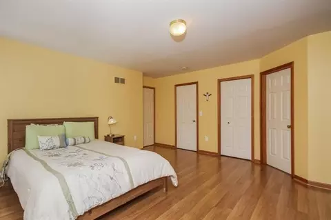 2040 Chestnut Cres, Saline, MI 48176 photo 25