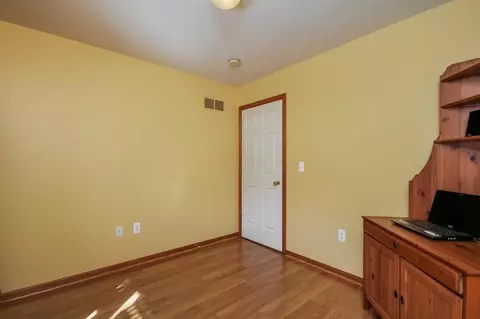 2040 Chestnut Cres, Saline, MI 48176 photo 33