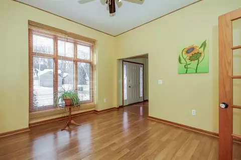 2040 Chestnut Cres, Saline, MI 48176 photo 14