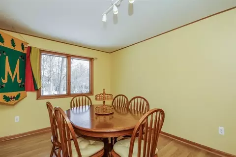2040 Chestnut Cres, Saline, MI 48176 photo 19