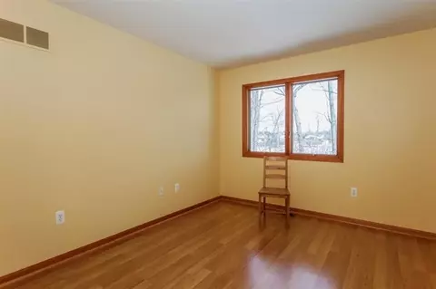 2040 Chestnut Cres, Saline, MI 48176 photo 30