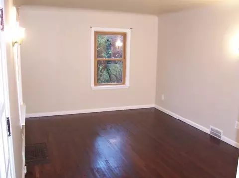 5214 S Wayne Rd, Wayne, MI 48184 photo 4