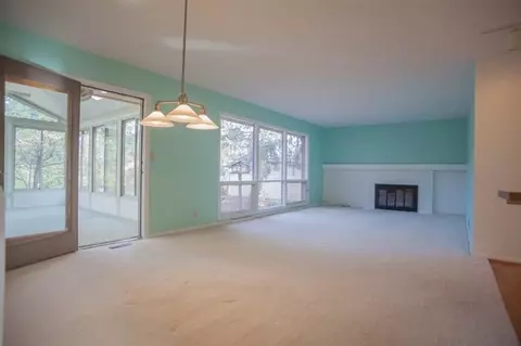 2016 Brampton Ct, Ann Arbor, MI 48103 photo 4