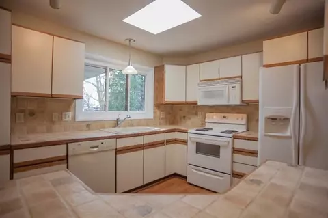 2016 Brampton Ct, Ann Arbor, MI 48103 photo 9