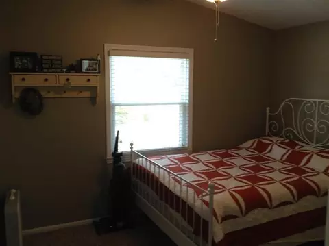 8142 Roepke Ct, Gregory, MI 48137 photo 15