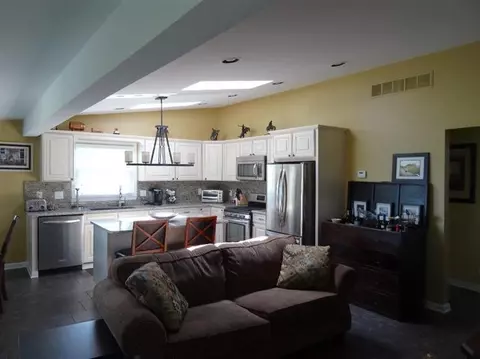 8142 Roepke Ct, Gregory, MI 48137 photo 11