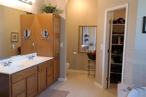 9672 Huron River Dr, Dexter, MI 48130 photo 17