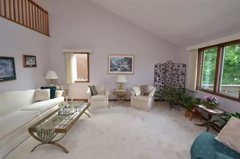530 Echo Ct, Saline, MI 48176 photo 4