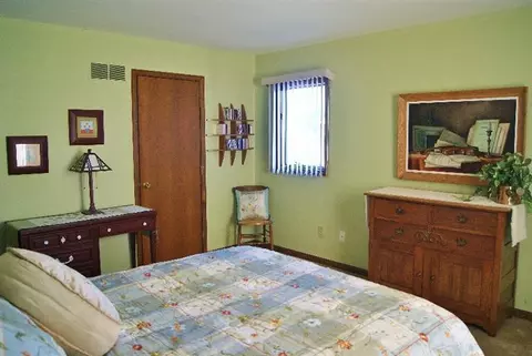 530 Echo Ct, Saline, MI 48176 photo 39