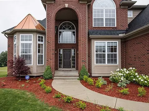 759 Eagle Ave, Ann Arbor, MI 48103 photo 2