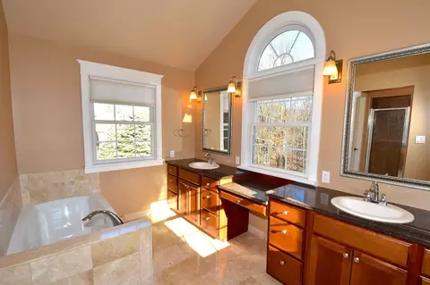 8221 Trail Rdg, Dexter, MI 48130 photo 19